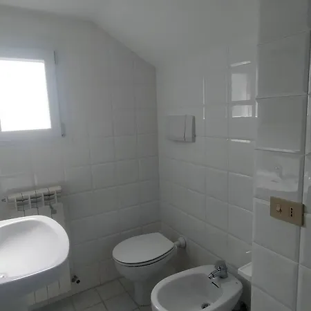 Дом отдыха Bellissimo Trilocale Con Giardino E 2 Bagni Cod 507 *